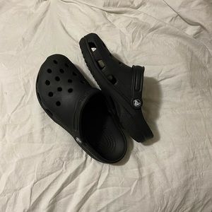 Black crocs